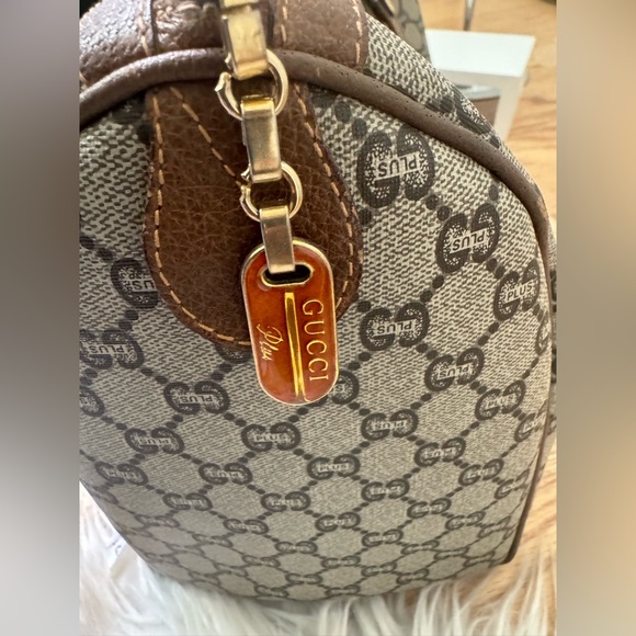 Vintage Gucci Plus Beige boston bag with charm - Picture 4 of 7